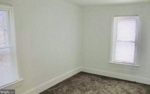 403 6 St, Darby PA 19023-2304 exterior