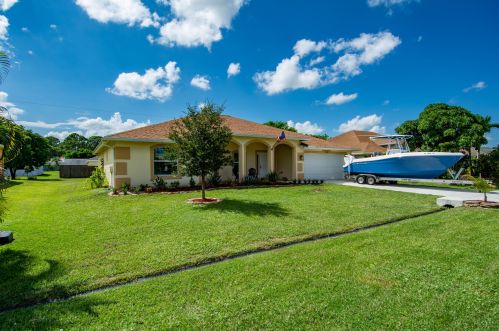 3634 Margela St, Fort Pierce FL 34953 exterior