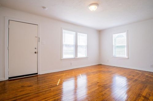 3327 Clarendon Dr, Dallas TX  75211-5903 exterior