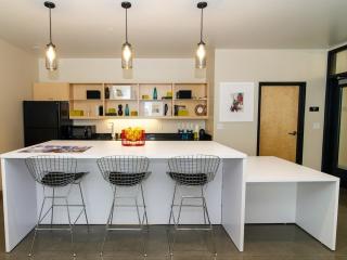 1030 Jefferson St, Portland OR  97201-3449 exterior