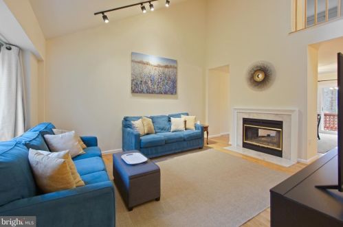 1653 Hugo Cir, Silver Spring MD  20906-5922 exterior