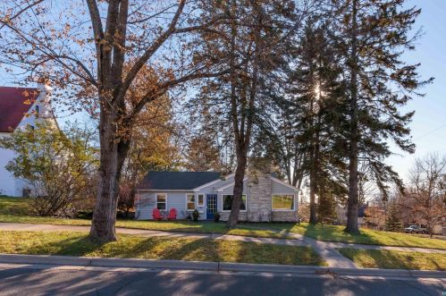 3602 4th St, Duluth, MN 55804-1837