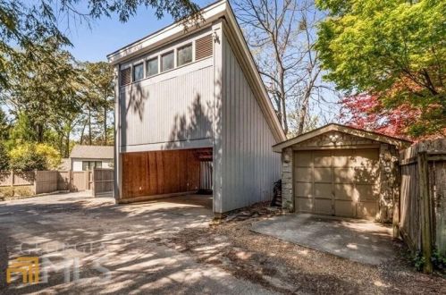 165 Avery Dr, Atlanta GA  30309-2700 exterior