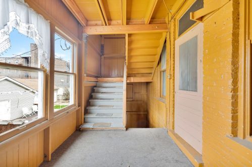 2946 Rockwell St, Chicago IL 60647-4087 exterior