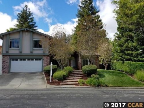 1213 Limeridge Dr, Concord, CA 94518-1907