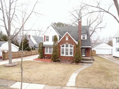 1177 Cornell Rd, Meskegon MI 49441-3833 exterior