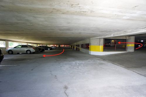 796 Isenberg St, Honolulu HI 96826-2928 exterior