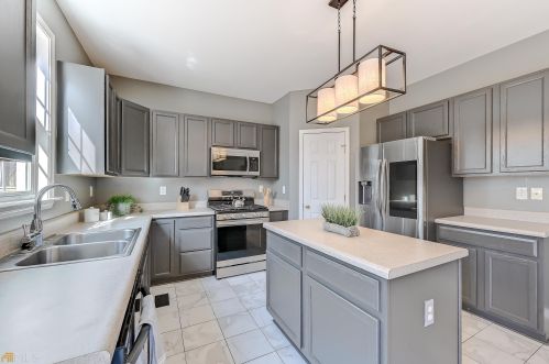 4629 Creekside Cv, Atlanta GA  30349-3936 exterior