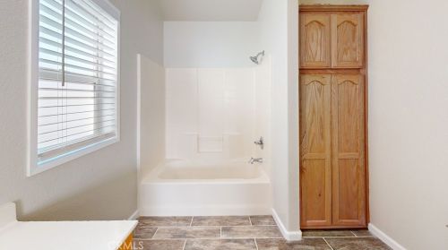 84 Seville, Tustin CA 92780-5958 exterior