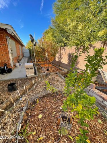 6119 19 Ave, Phoenix AZ 85015-2108 exterior