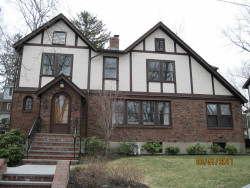 17 Boulevard Rd, Newton, MA 02459-1203