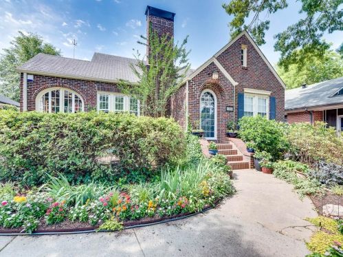 1220 Avon Ave, Atlanta, GA 30310-3906