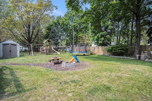 2036 Philo Ave, Meskegon MI  49441-1465 exterior