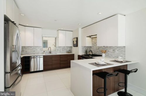 1304 20 St, Philadelphia PA 19140-5810 exterior