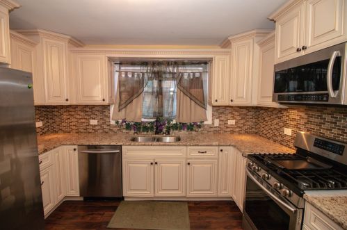 5624 Melvina Ave, Chicago IL 60646-1123 exterior