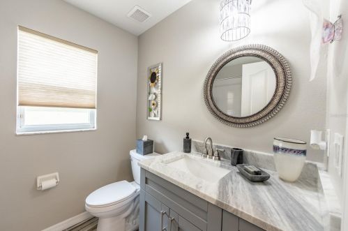 10006 Bridgeton Dr, Tampa FL  33626-1840 exterior