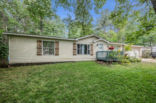 1829 Tomahawk Trl, Allegan MI 49010-9400 exterior