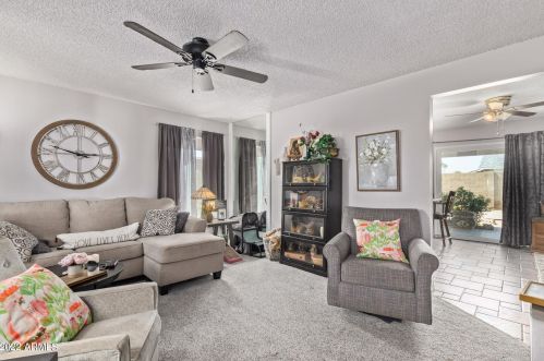 3732 Crocus Dr, Phoenix AZ 85053-5316 exterior