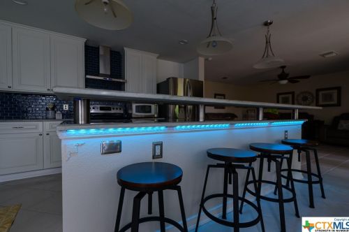 9515 Maverick Pt, San Antonio TX 78240-4049 exterior