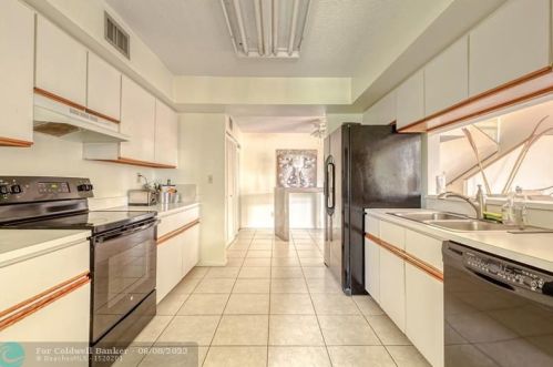 6654 Villa Sonrisa Dr, Boca Raton, FL 33433-4015