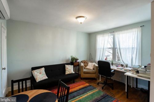 622 19th St, Washington DC  20002-4712 exterior