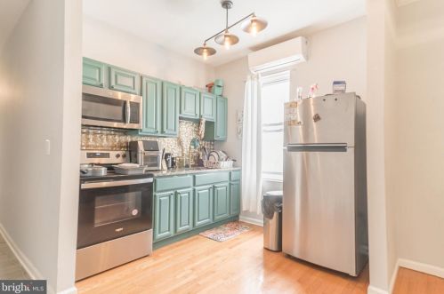 5215 Cedar Ave, Philadelphia PA 19143-1524 exterior