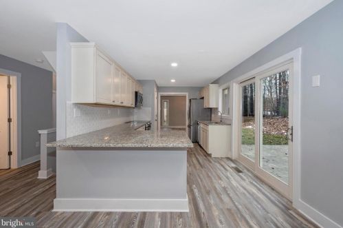 10402 Great Arbor Dr, Rockville MD  20854-4215 exterior