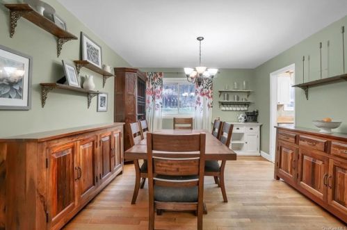 433 Storms Rd, Valley Cottage NY exterior