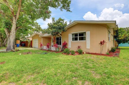 1201 Texas Ct, Fort Pierce FL 34950-9265 exterior