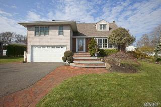 6 Drury Ln, Syosset, NY 11791-6603