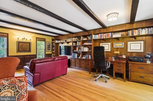 10316 Gainsborough Rd, Rockville MD 20854-4043 exterior