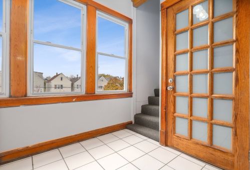 2710 Lawndale Ave, Chicago IL 60655-3312 exterior