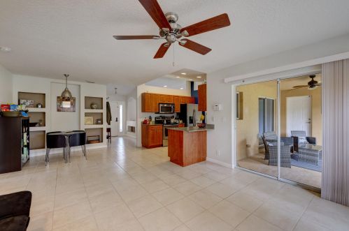 3419 Fashoda St, Fort Pierce FL 34953-4643 exterior