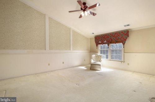 8402 Bells Ridge Ter, Rockville MD 20854-2799 exterior