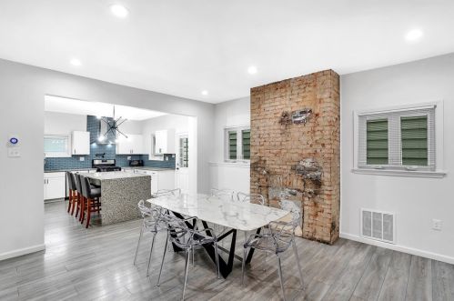 1850 Middle St, Pittsburgh PA 15227-3846 exterior