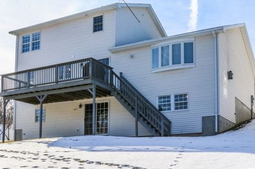 25 Gates Ave, Springfield MA 01118-2302 exterior