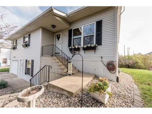 312 Orchard Ct, Troy, IL 62294-1095