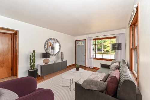 2906 32nd St, Milwaukee, WI 53215-3617