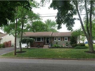 164 Montgomery St, Piscataway, NJ 08854-2908