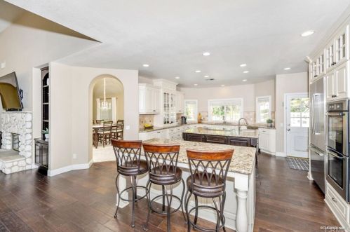 34765 Linda Rosea Rd, Temecula, CA 92592-7822