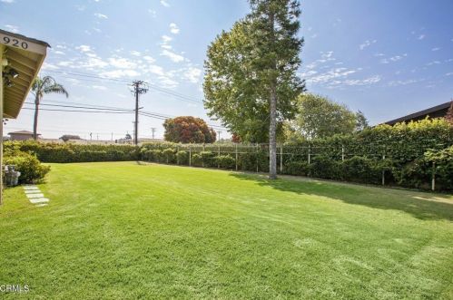 2930 Isle Way, Oxnard CA  93035-3216 exterior