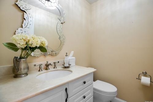 15 Long Acre Ln, Huntington Station NY 11746-7926 exterior