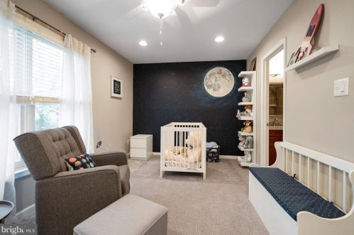 115 Bowater Ct, Media PA exterior