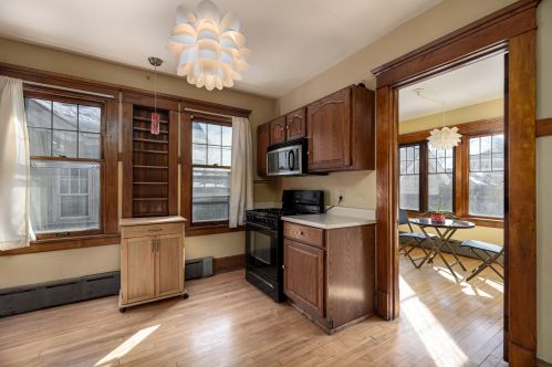 1139 Layton Blvd, Milwaukee WI 53215-1654 exterior