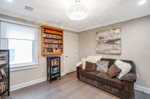 30 Mount Pleasant Pkwy, Livingston NJ  07039-2821 exterior