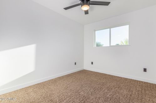 2605 50 Dr, Phoenix AZ 85031-1329 exterior