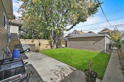 7235 Washtenaw Ave, Chicago IL  60645-1435 exterior