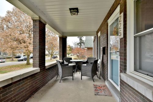 225 Maple Ave, Elmhurst, IL 60126-2638