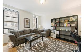 220 111th St, New York, NY 10026-4105