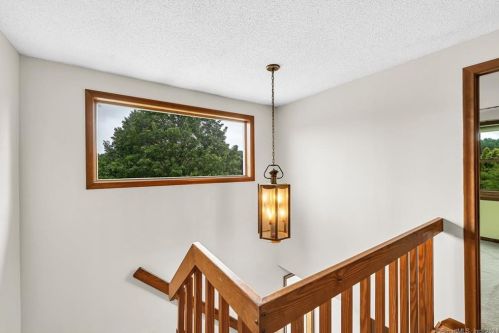 10 Pheasant Run, Windsor CT 06095-1549 exterior